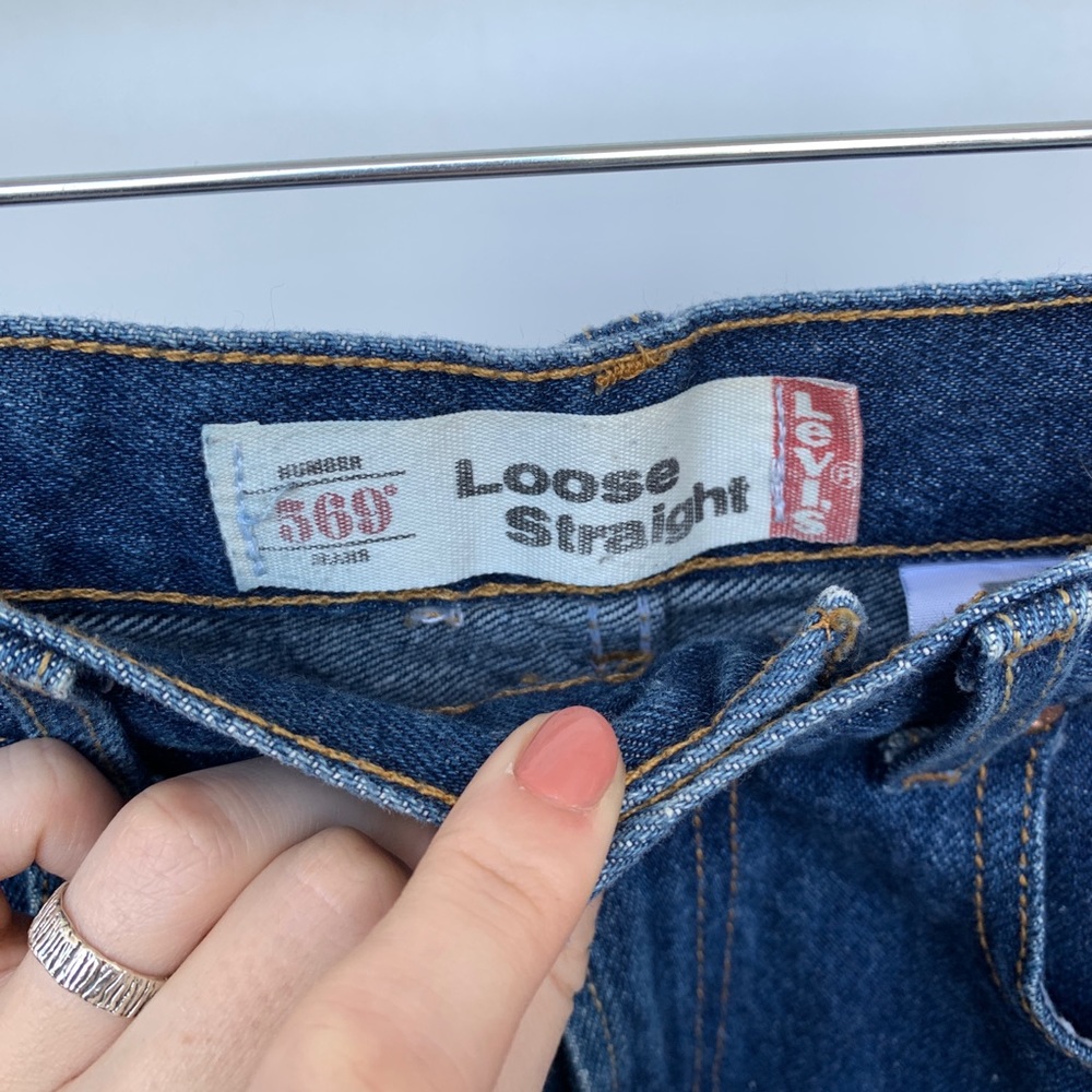 Levi’s 569 Cut Off Denim Shorts - Picture 4 of 4